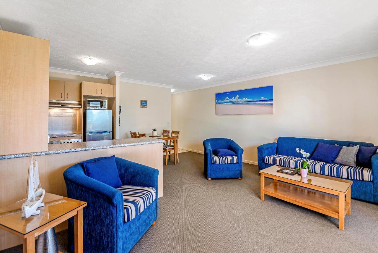 Golden Riviera Absolute Beachfront Resort Gold Coast Esterno foto