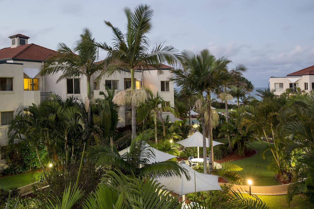 Golden Riviera Absolute Beachfront Resort Gold Coast Esterno foto