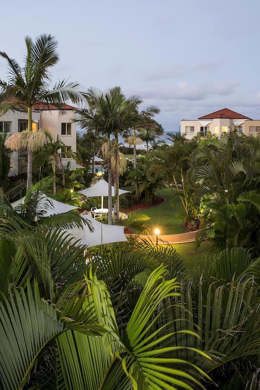 Golden Riviera Absolute Beachfront Resort Gold Coast Esterno foto