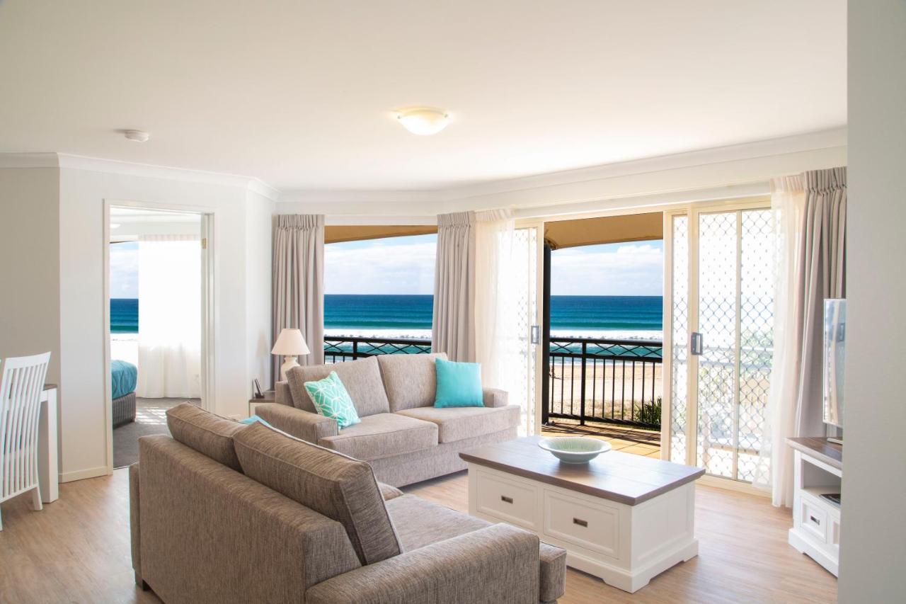 Golden Riviera Absolute Beachfront Resort Gold Coast Esterno foto
